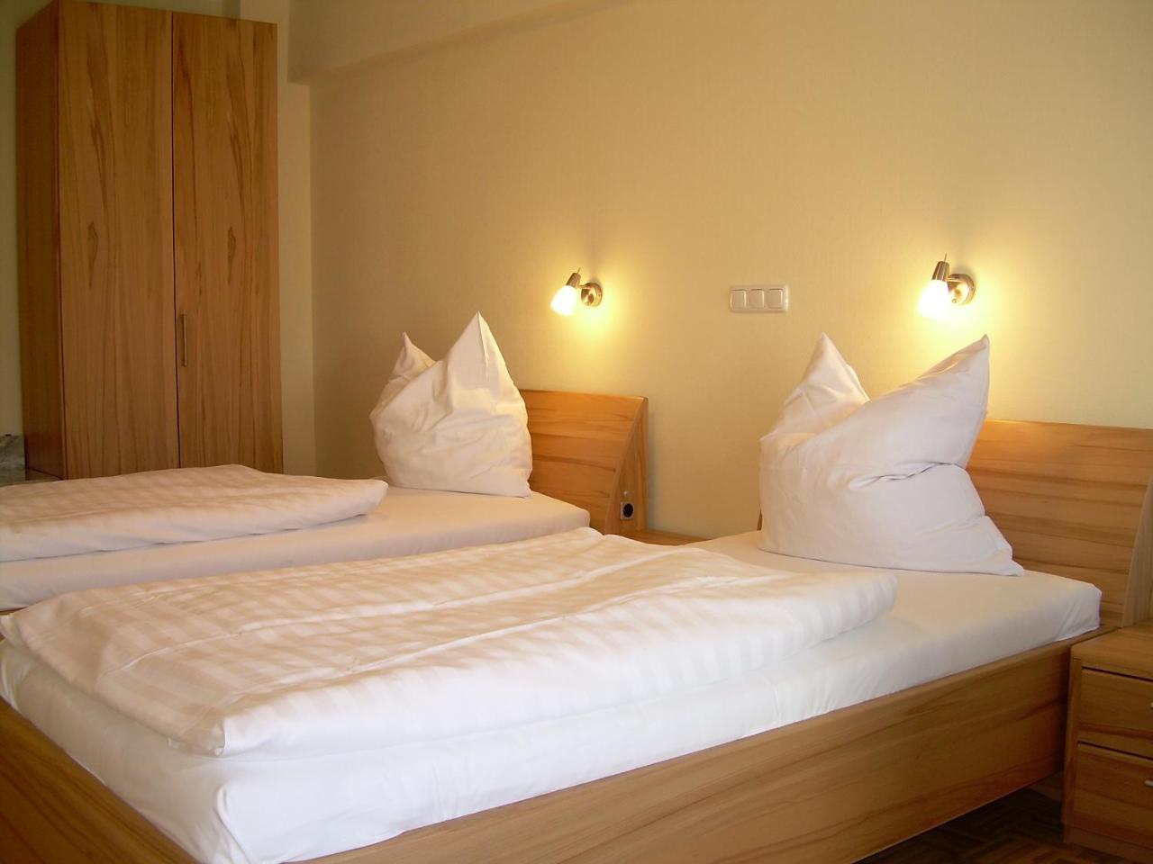 Hotel-Restaurant Saelzerhof Salzkotten Dış mekan fotoğraf