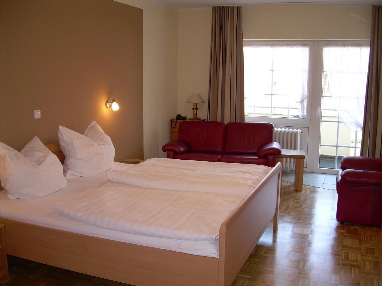 Hotel-Restaurant Saelzerhof Salzkotten Dış mekan fotoğraf